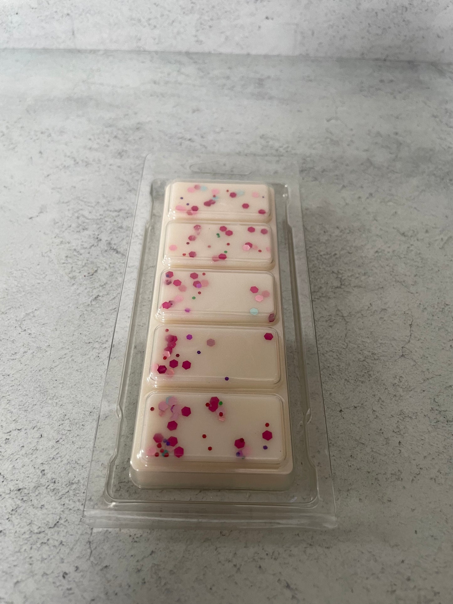 Pink Sands snap bar