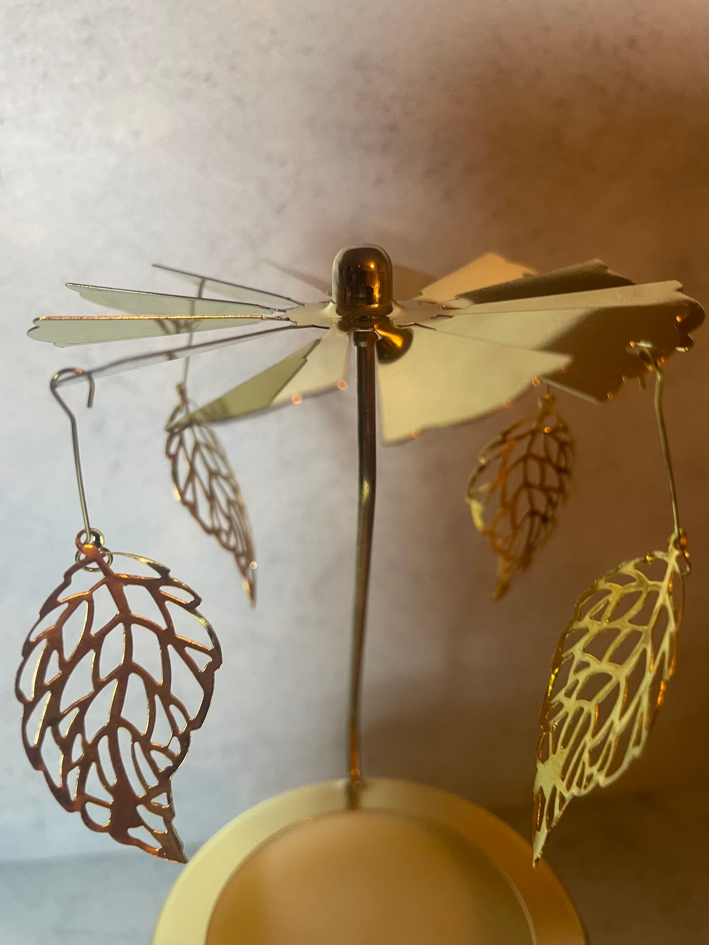 Rotating Leaves 20cl candle carousel