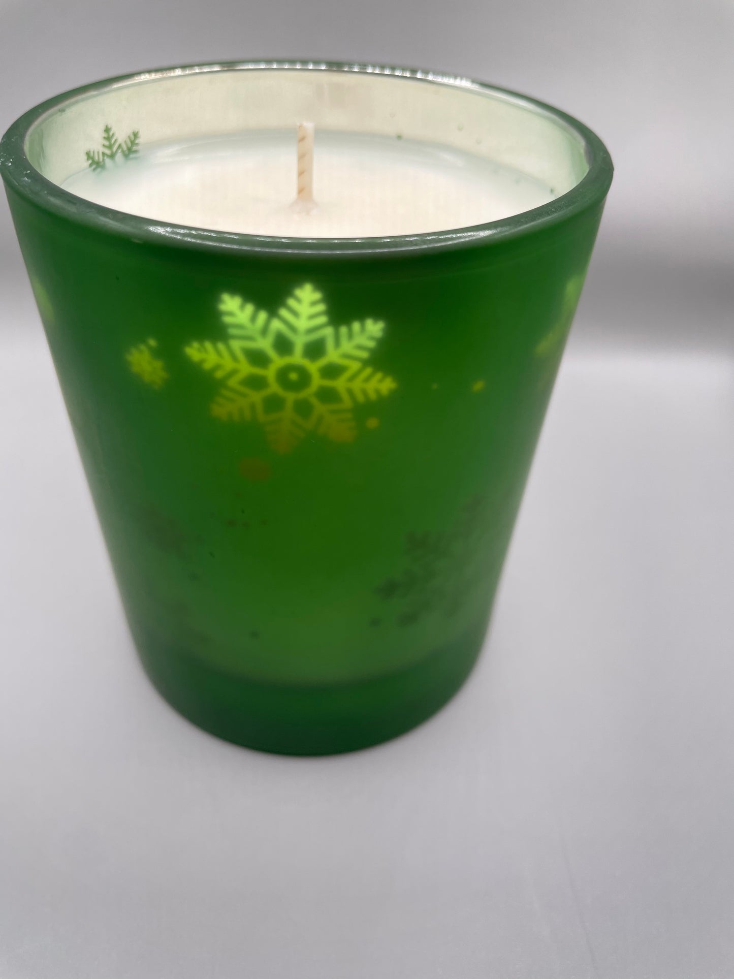 30cl Snowflake Scented Soy Wax Candle